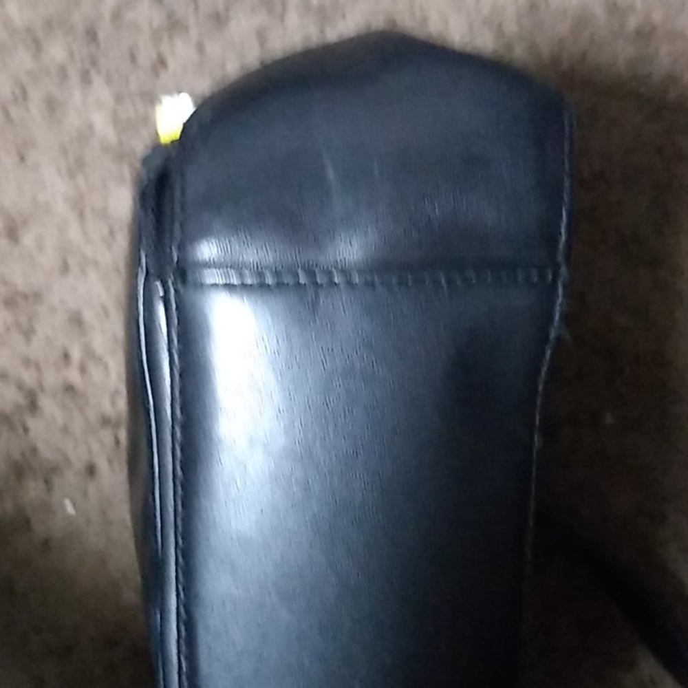 Vintage fossil crossbody bag. - Picture 11 of 17